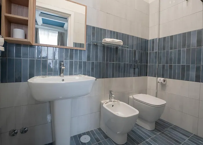 Medina Art & Lifestyle H., By Clapa Group Dislocated Hospitality 2* נאפולי